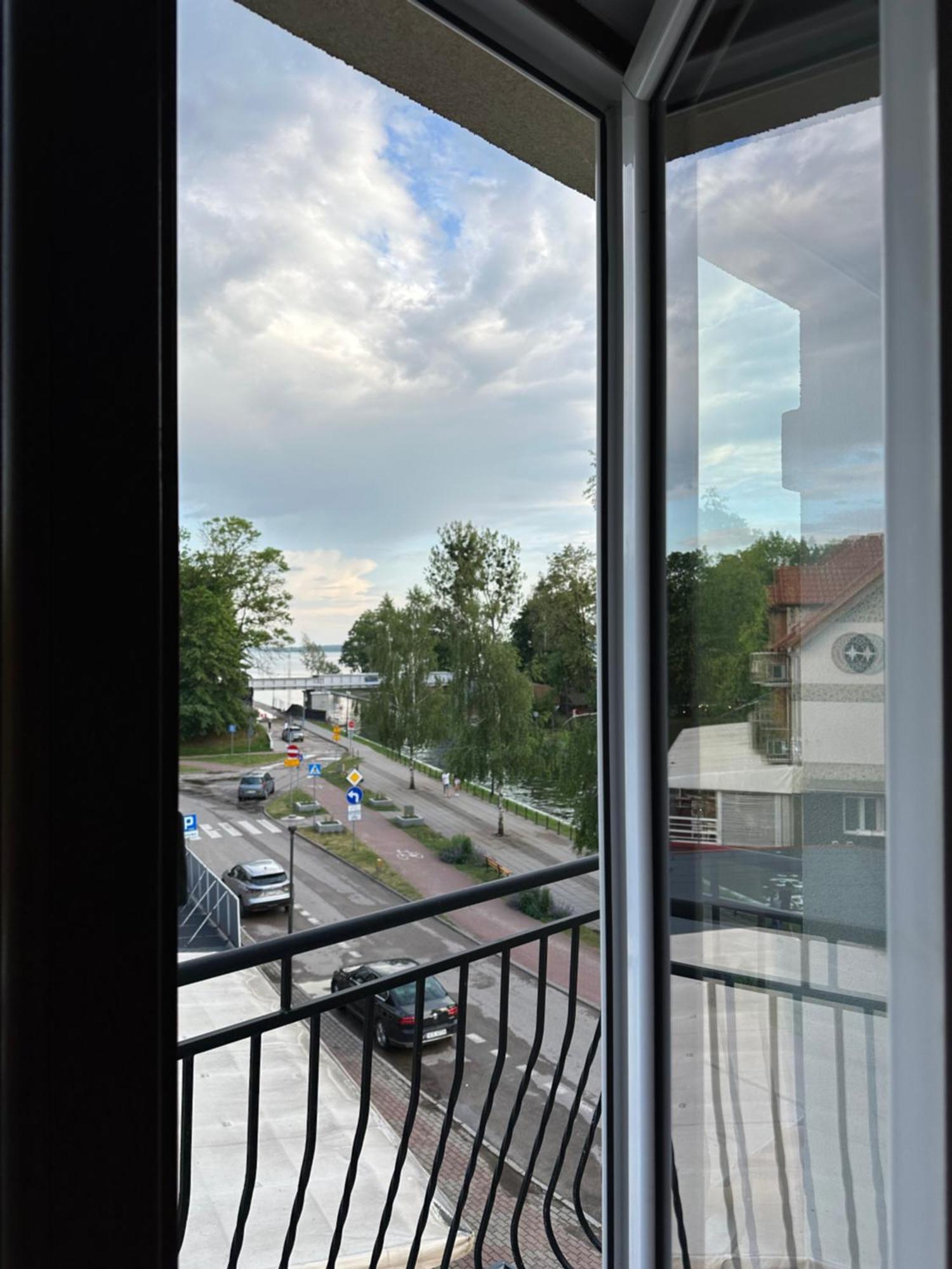 Piekny Apartament Z Widokiem Na Jezioro Niegocin Leilighet Giżycko Eksteriør bilde
